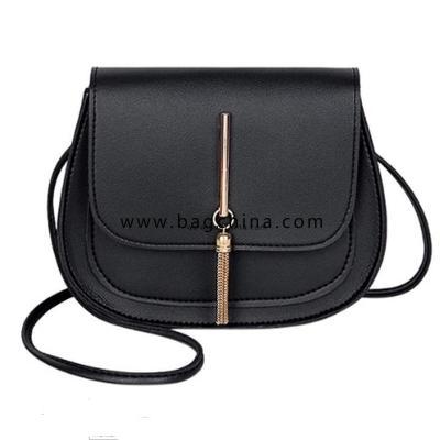 Simple Solid Color Tassel Small Crossbody Bags Shoulder Bag for Women Stylish Ladies Messenger Bags Purse and Handbags 